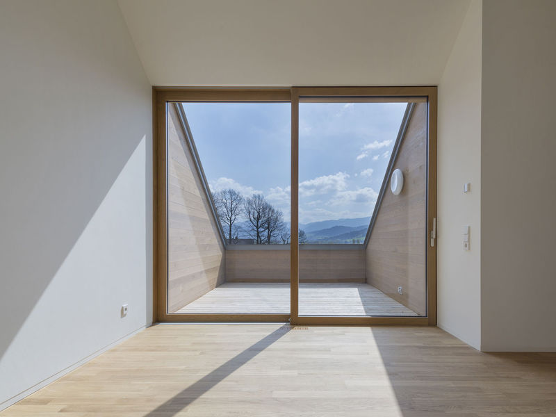 JRA two houses JH 0507