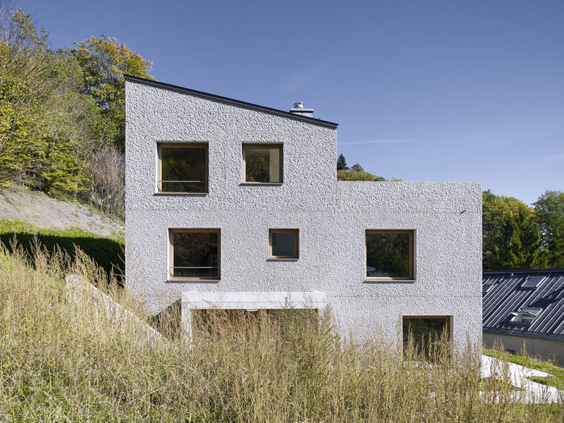 JRA two houses YZ 13