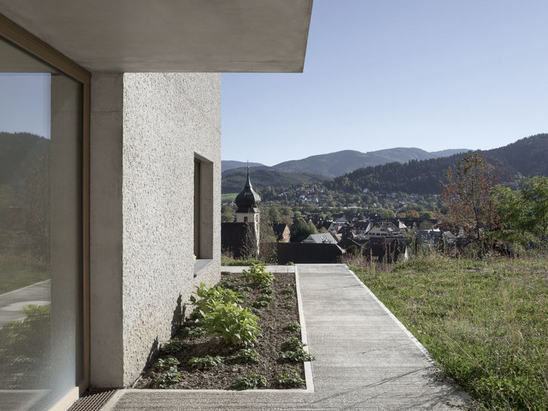 JRA two houses YZ 24